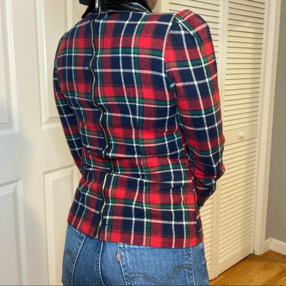 Shirt with fur studded collar in red plaid - Picture 4 of 6